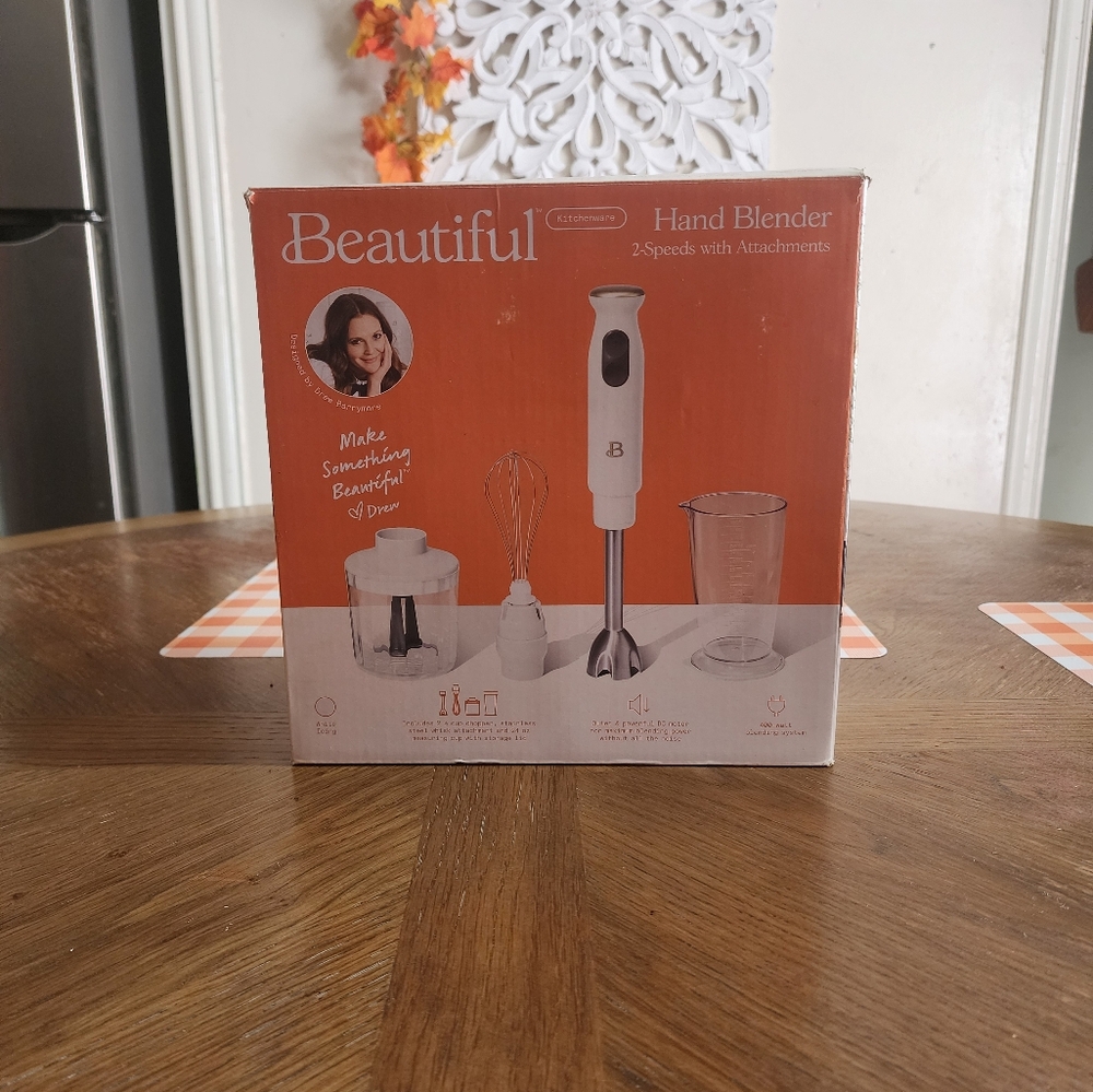 BEAUTIFUL  HAND BLENDER